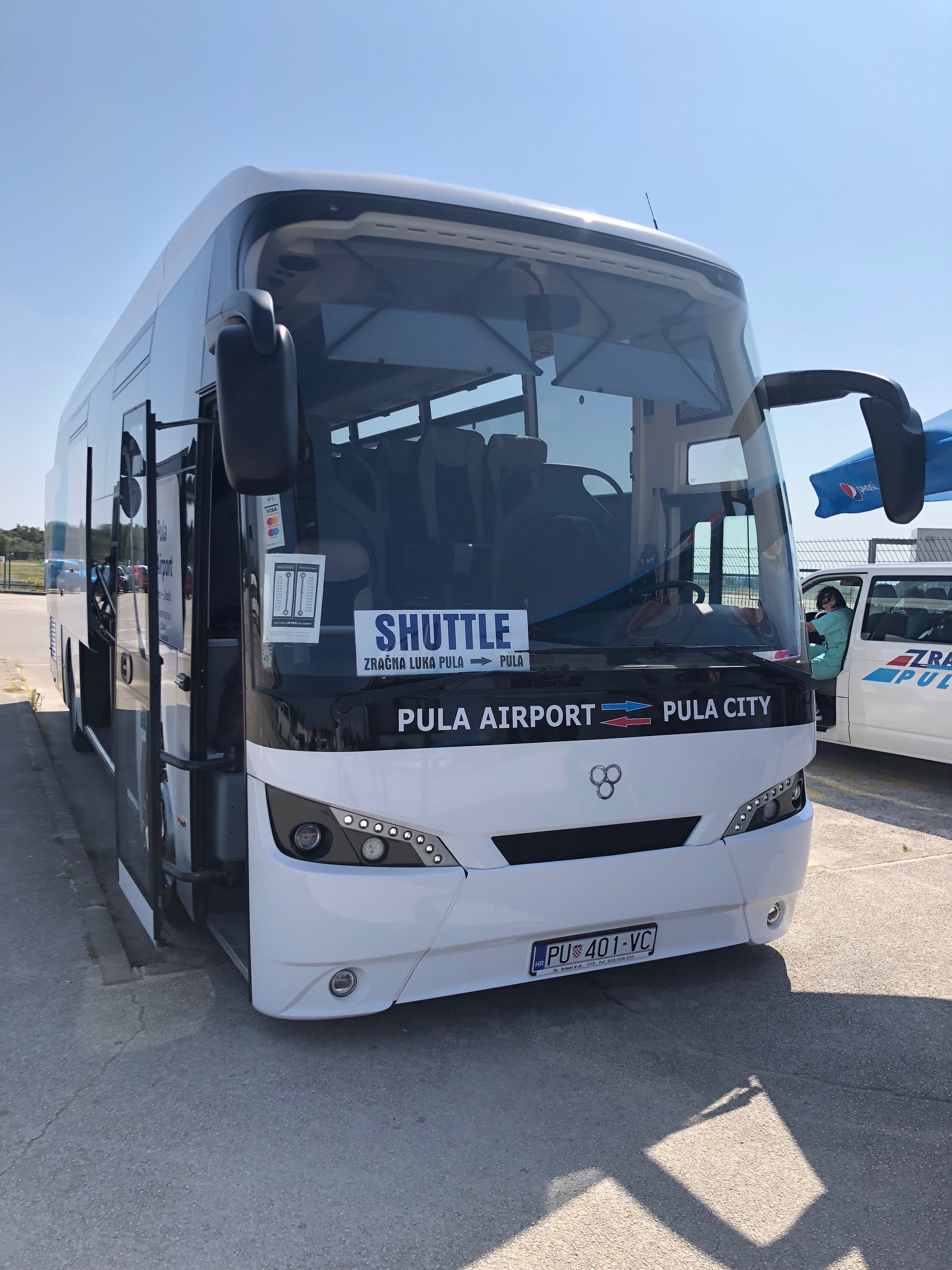 【イストリア半島】プーラ国際空港とプーラ旧市街の移動にはシャトルバスが便利！