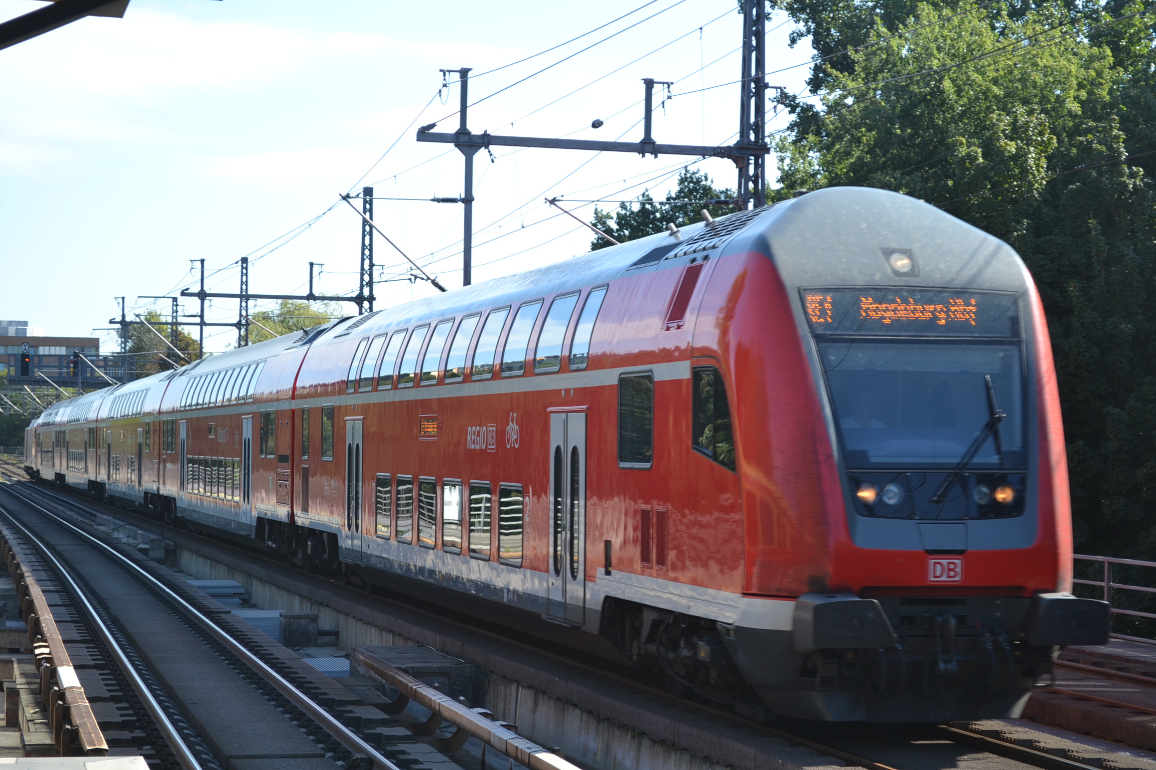 ベルリン市内交通（トラム、メトロ、鉄道、バス）のチケットの買い方と乗り方