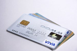 海外でクレジットカードを使う場合、円建て決済は損?現地通貨建て決済のススメ!