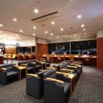 飛行機を利用する際に割安で空港ラウンジを利用する方法