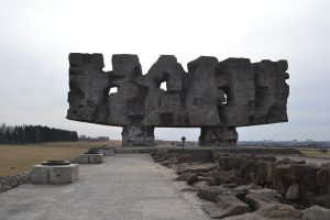 ルブリン・マイダネク強制収容所へのアクセス方法と回り方