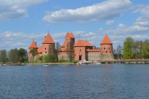 リトアニアのマルボルク城？トラカイ城へのアクセス方法について