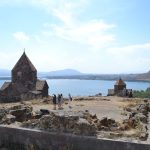 エレバンからセヴァン湖・ガルニ神殿・ゲハルト修道院を日帰り旅行