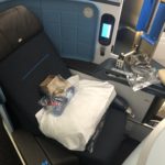 渡航制限がかかる中、KL891便でアムステルダムから関空までビジネスクラスで移動した