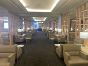 成田空港ユナイテッドクラブ（United Club）レビュー｜静かで作業しやすい快適な穴場ラウンジ