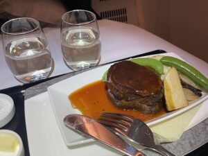 ANA NH180 成田→メキシコシティ ビジネスクラス搭乗記｜特典航空券で乗る価値はある？