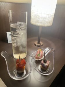関西空港Lounge KANSAI Premiumレビュー｜エア・カナダ指定ラウンジの食事・設備を紹介
